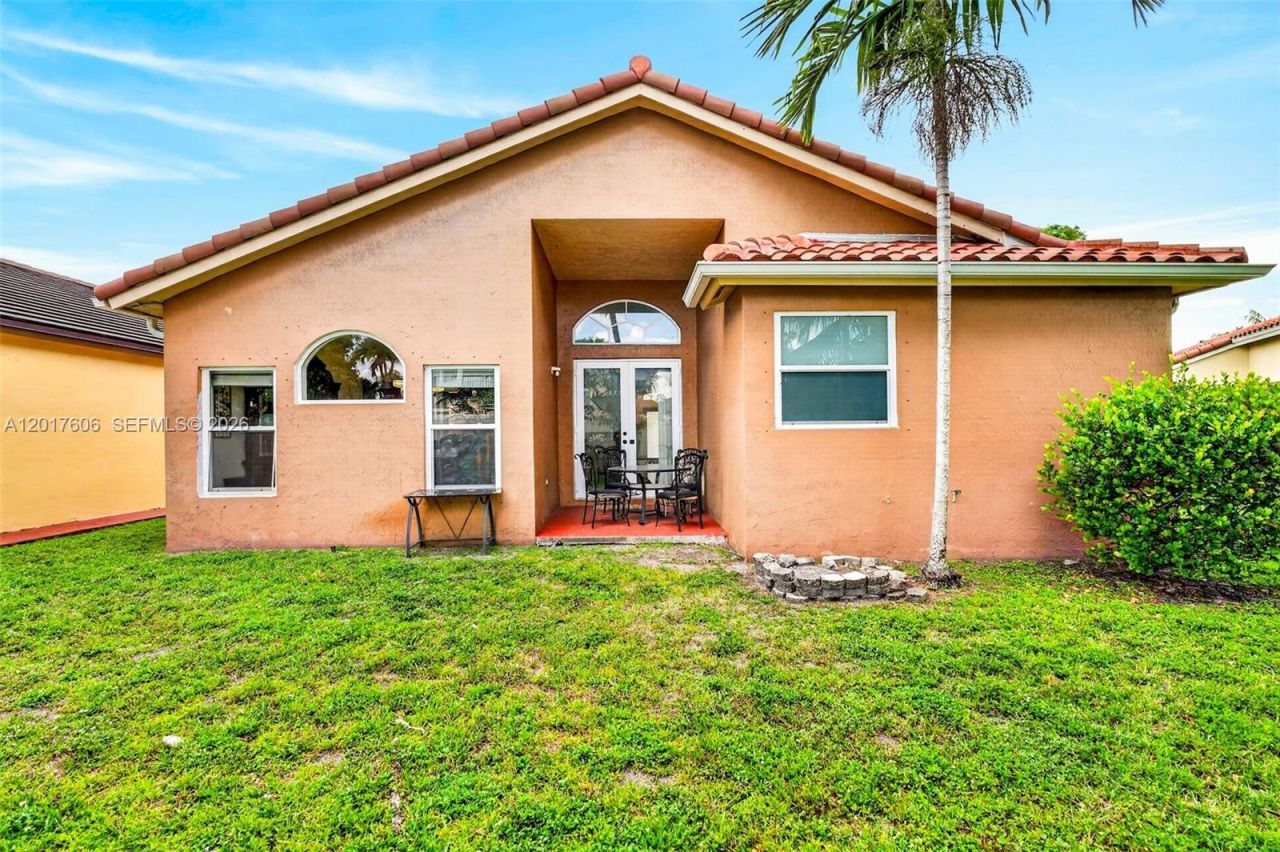 13337 SW 52nd St, Miramar, FL 33027 Photo