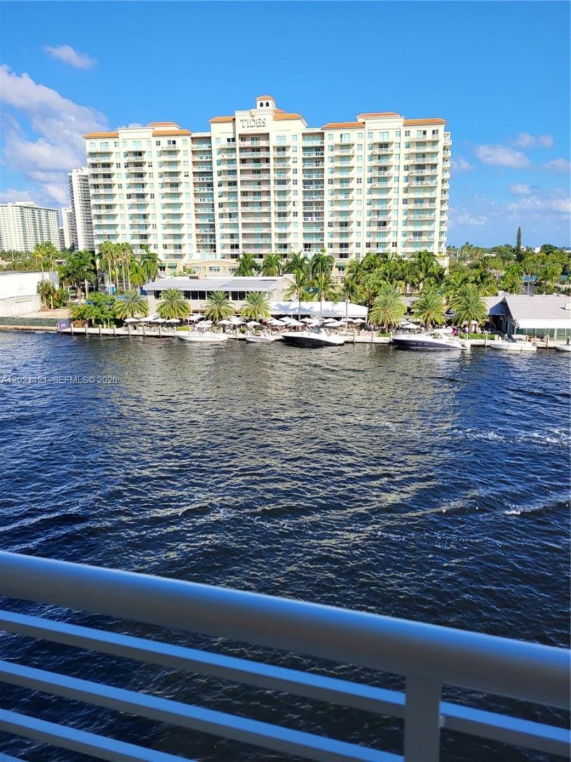 2900 NE 30th St , Unit H6, Fort Lauderdale, FL 33306 Photo