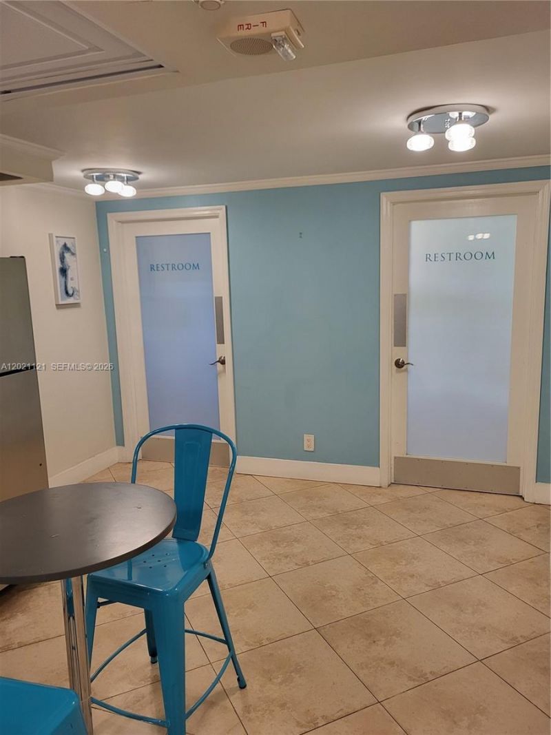 2900 NE 30th St , Unit H6, Fort Lauderdale, FL 33306 Photo