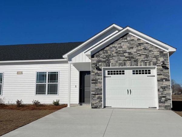 2308 Sweet Bay Drive , Unit B, Greenville, NC 27834