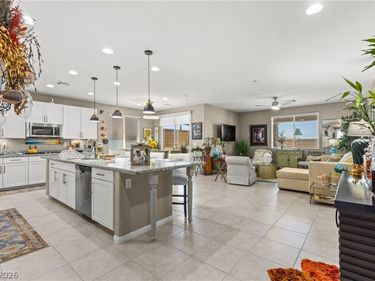 348 Cadence Vista Drive , Henderson, NV 89011