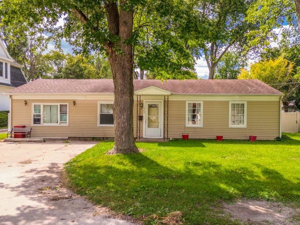 1702 S Plum Street , Pontiac, IL 61764