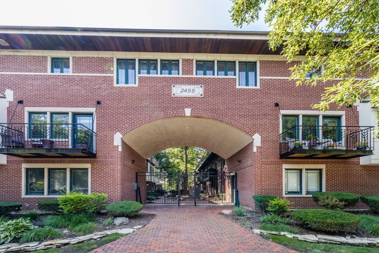 2455 W Ohio Street , Unit 13E, Chicago, IL 60612 Main Photo