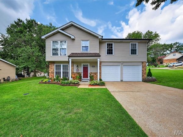 7101 Coram Drive , St Louis, MO 63129