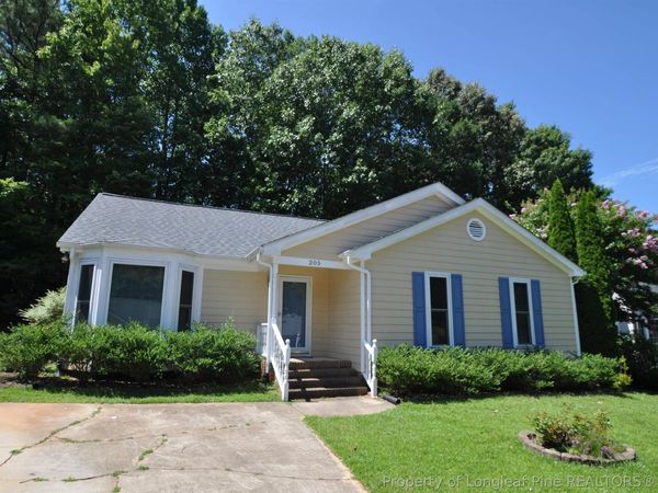 205 W Wyatts Pond Lane , Cary, NC 27513