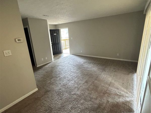 909 Applewood Lane , Fayetteville, NC 28303