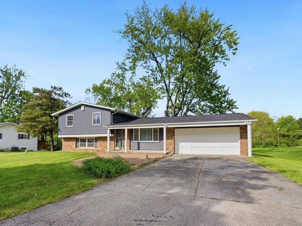 816 Blake Drive, Fort Wayne, IN 46804