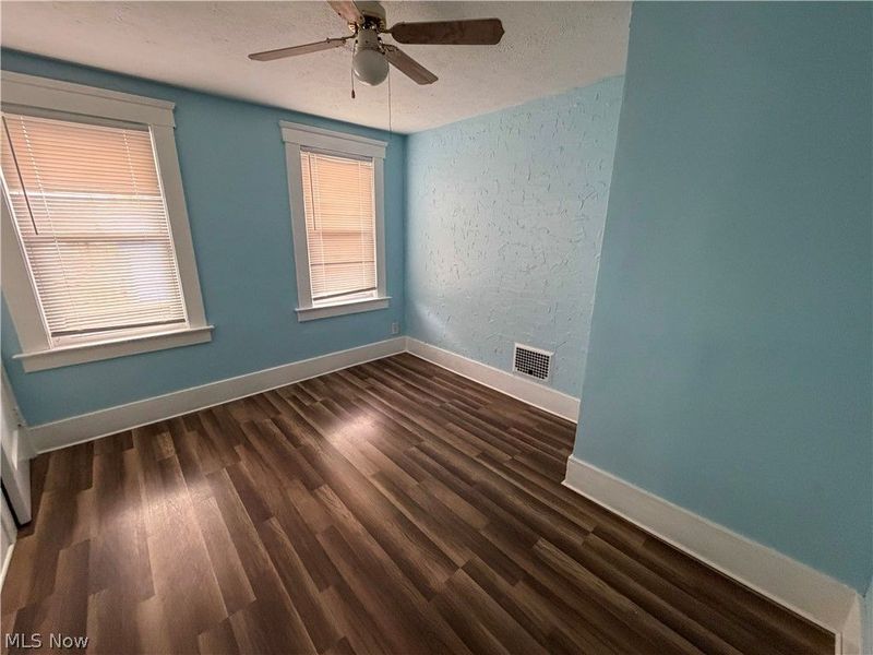 2405 Youngstown Road SE, Warren, OH 44484 Photo 24