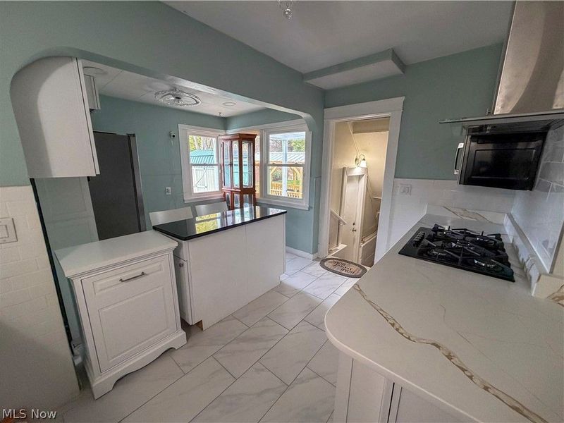 2405 Youngstown Road SE, Warren, OH 44484 Photo 9