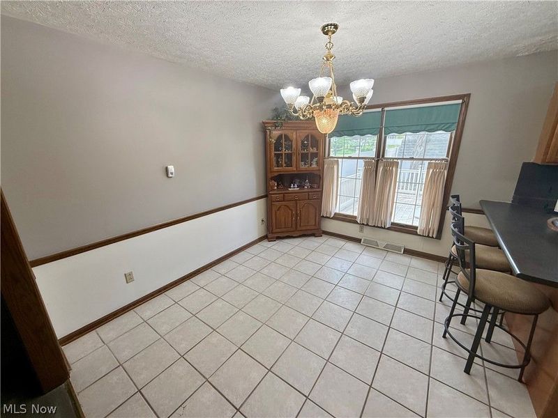 5520 Sharon Drive, Youngstown, OH 44512 Photo 10