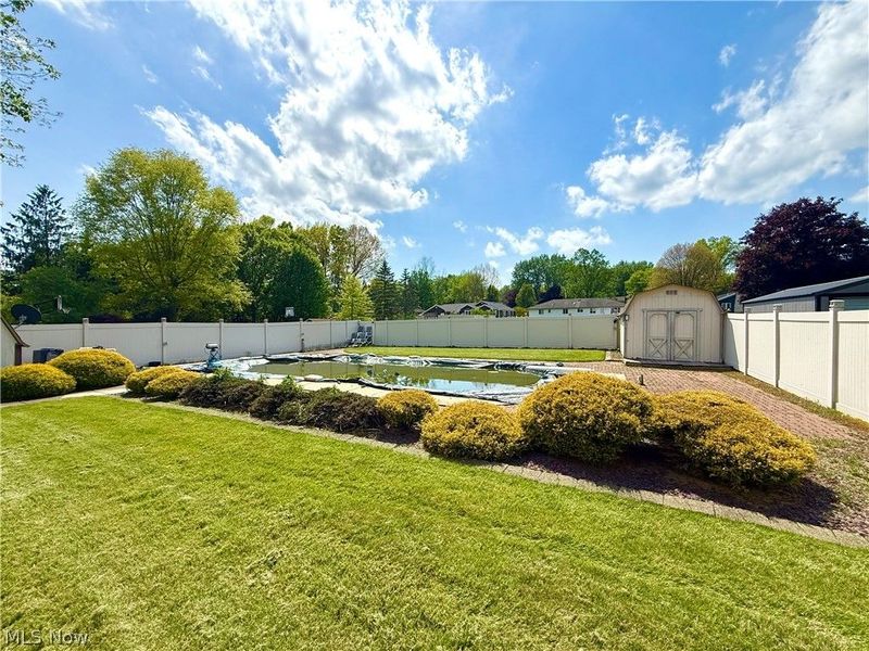 5520 Sharon Drive , Youngstown, OH 44512 Photo 3