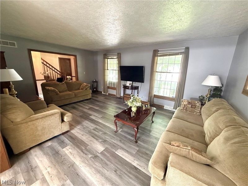 5520 Sharon Drive , Youngstown, OH 44512 Photo 5