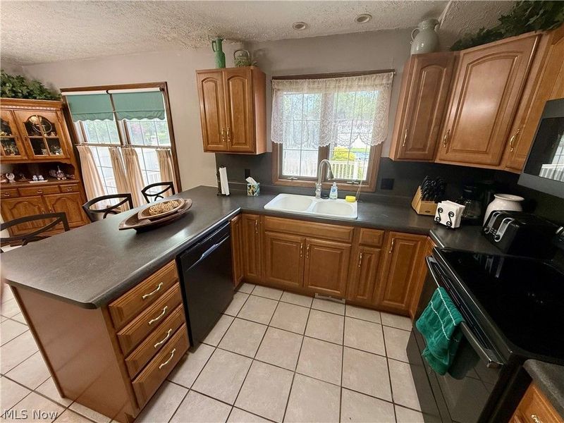 5520 Sharon Drive, Youngstown, OH 44512 Photo 6