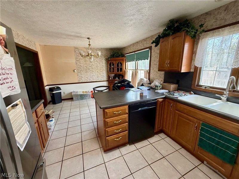 5520 Sharon Drive , Youngstown, OH 44512 Photo 8