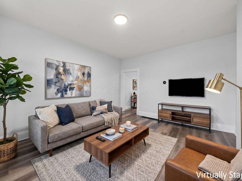 536 W Town Street , Columbus, OH 43215 Photo 1