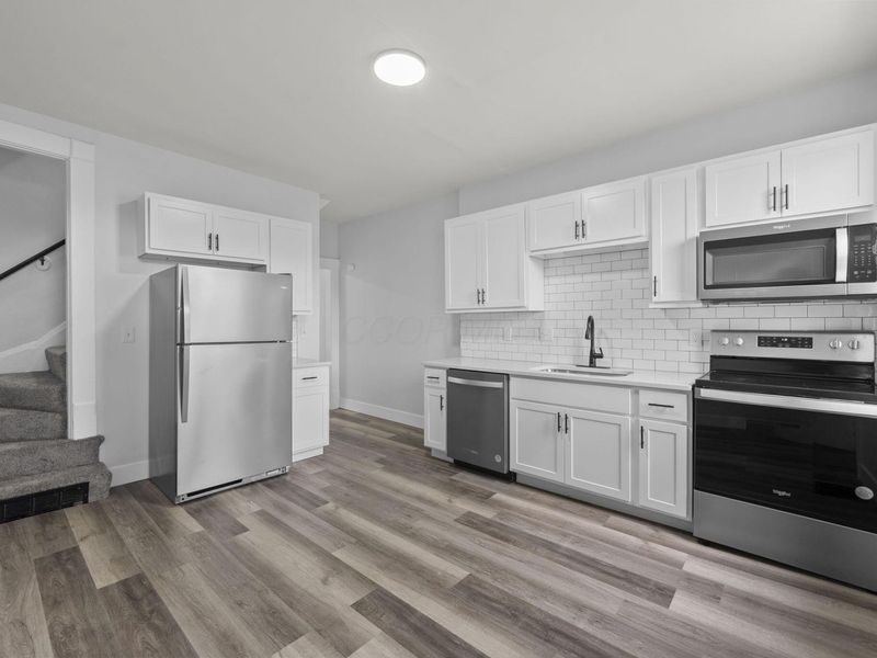 536 W Town Street , Columbus, OH 43215 Photo 10