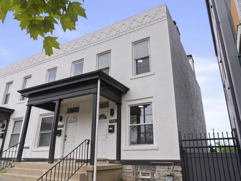 536 W Town Street , Columbus, OH 43215 Photo 3