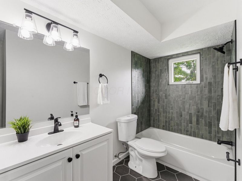 2193 Blackoak Avenue, Columbus, OH 43229 Photo 20