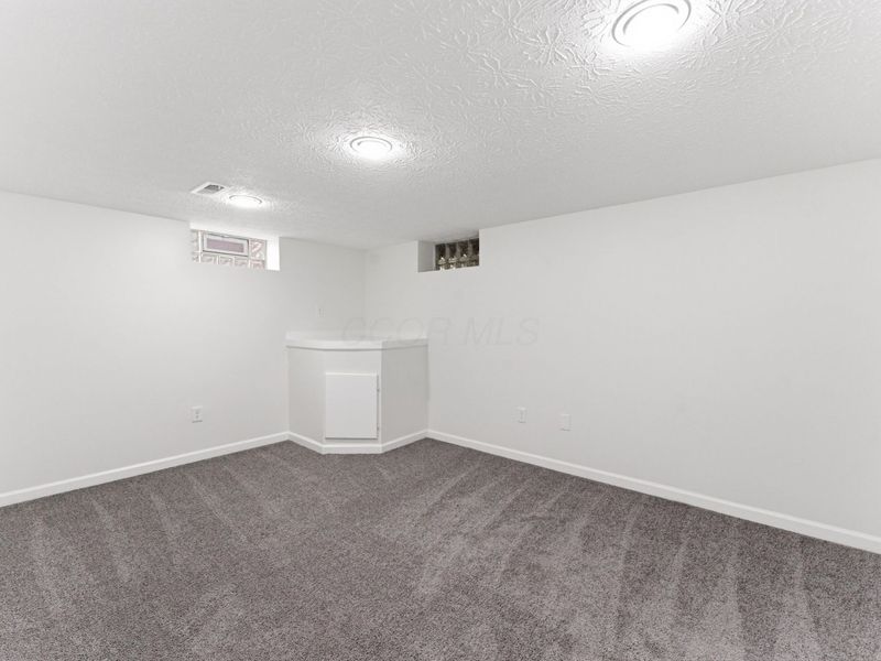 2193 Blackoak Avenue, Columbus, OH 43229 Photo 24