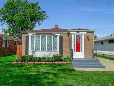 10 Alberta Drive , Buffalo, NY 14226