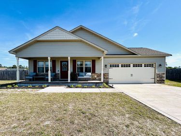 901 Purvis Court, Richlands, NC 28574