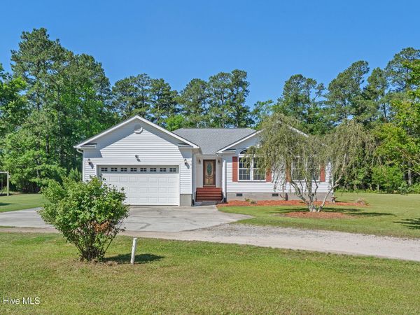 381 Green Bay Road NW, Ocean Isle Beach, NC 28469