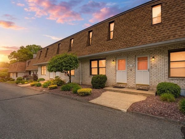 24 Granby Hts, Unit 24, Granby, MA 01033