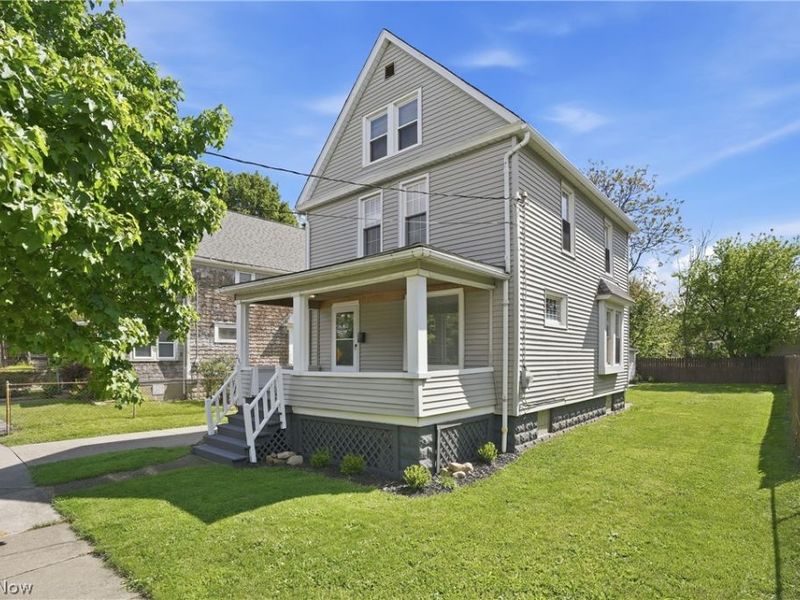 2189 20th Street SW, Akron, OH 44314 Photo 4