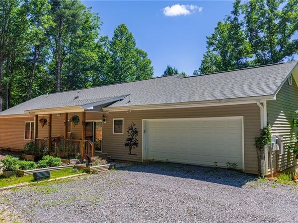 607 Satsuma Court , Ellijay, GA 30536