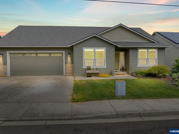2005 Davis Rd S, Salem, OR 97306
