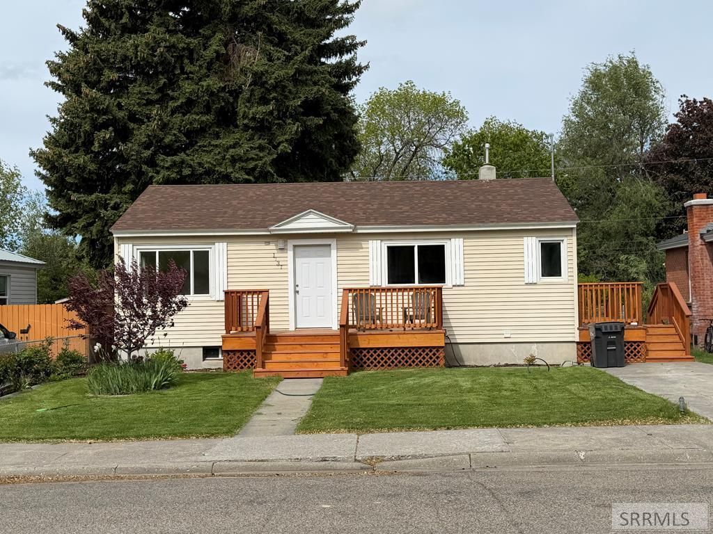 1137 Ada Avenue, Idaho Falls, ID 83402 Main Photo