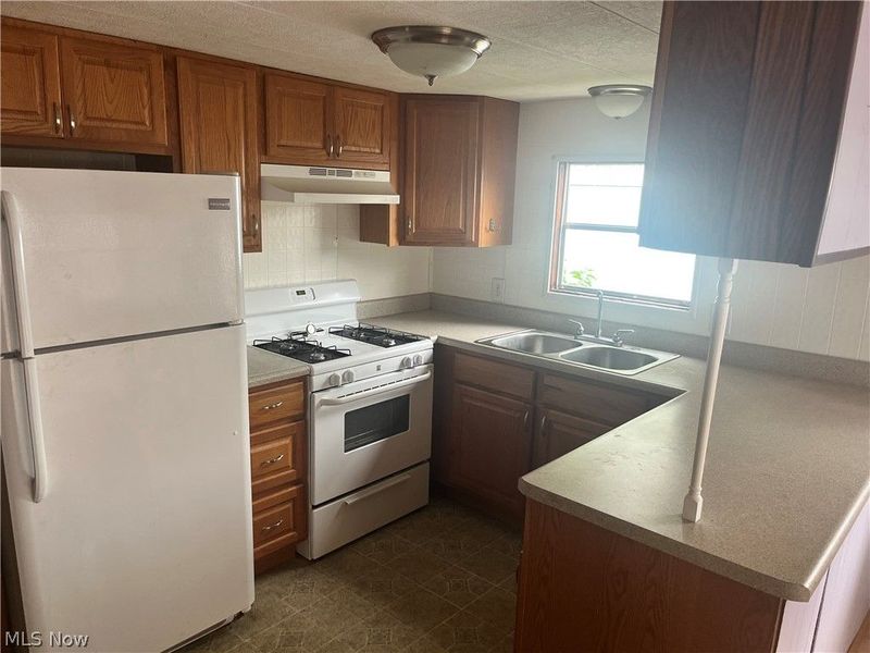 1246 Pasadena Boulevard NW, North Canton, OH 44720 Photo 3