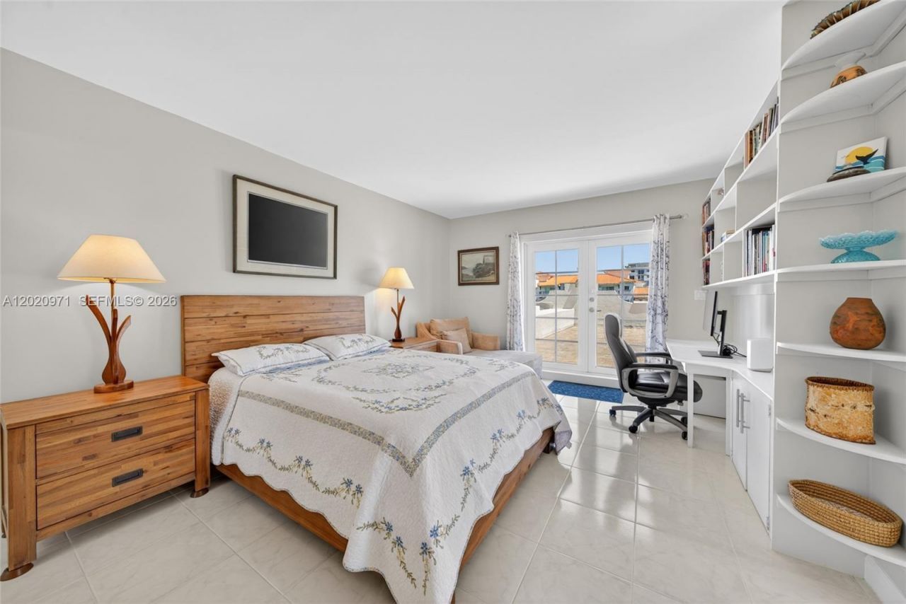 323 Navarre Ave , Unit 403, Coral Gables, FL 33134 Photo