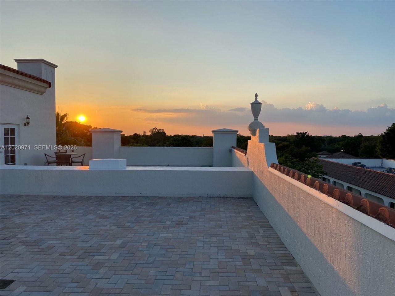 323 Navarre Ave , Unit 403, Coral Gables, FL 33134 Photo