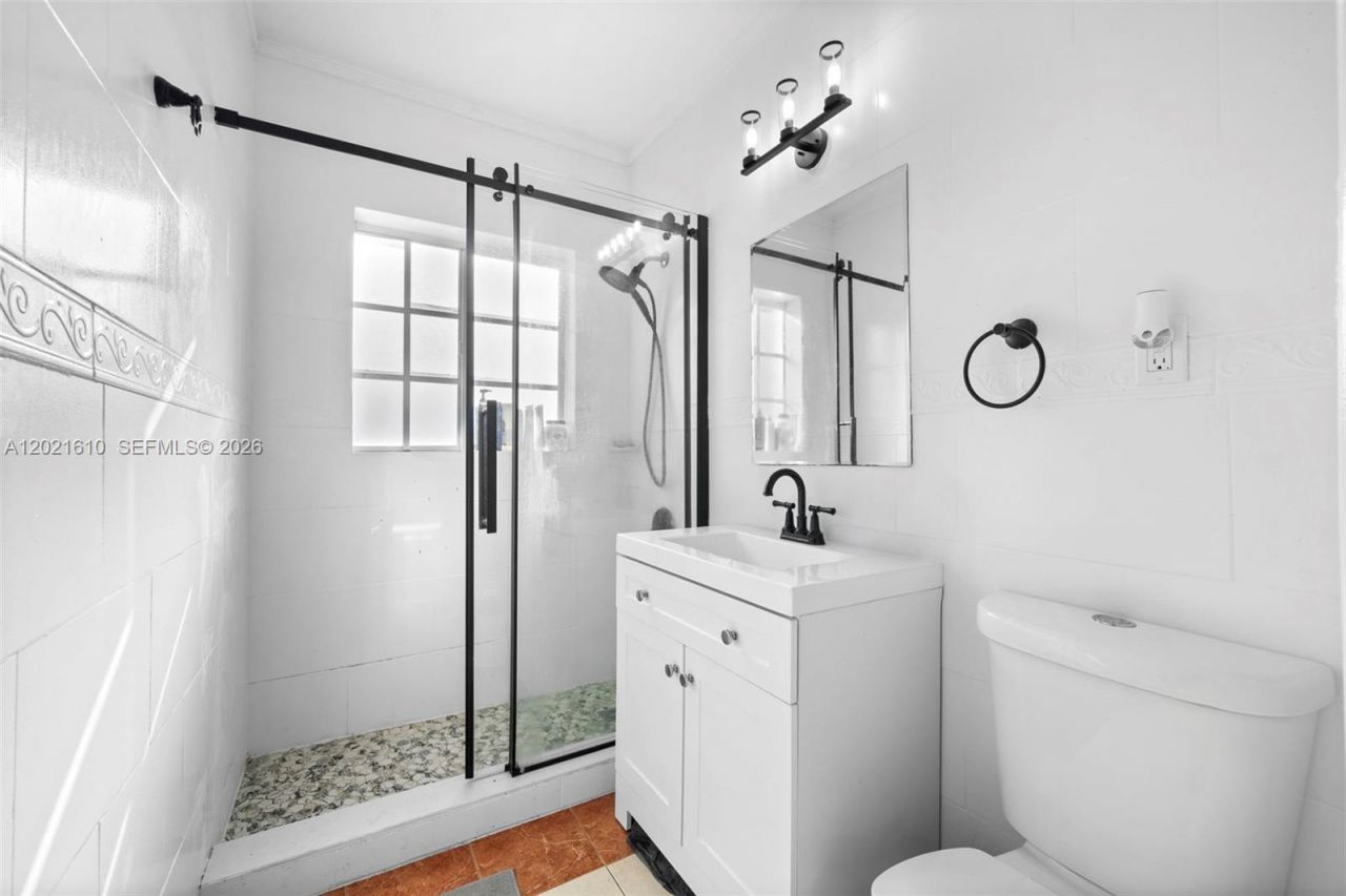 555 NE 73rd St , Miami, FL 33138 Photo