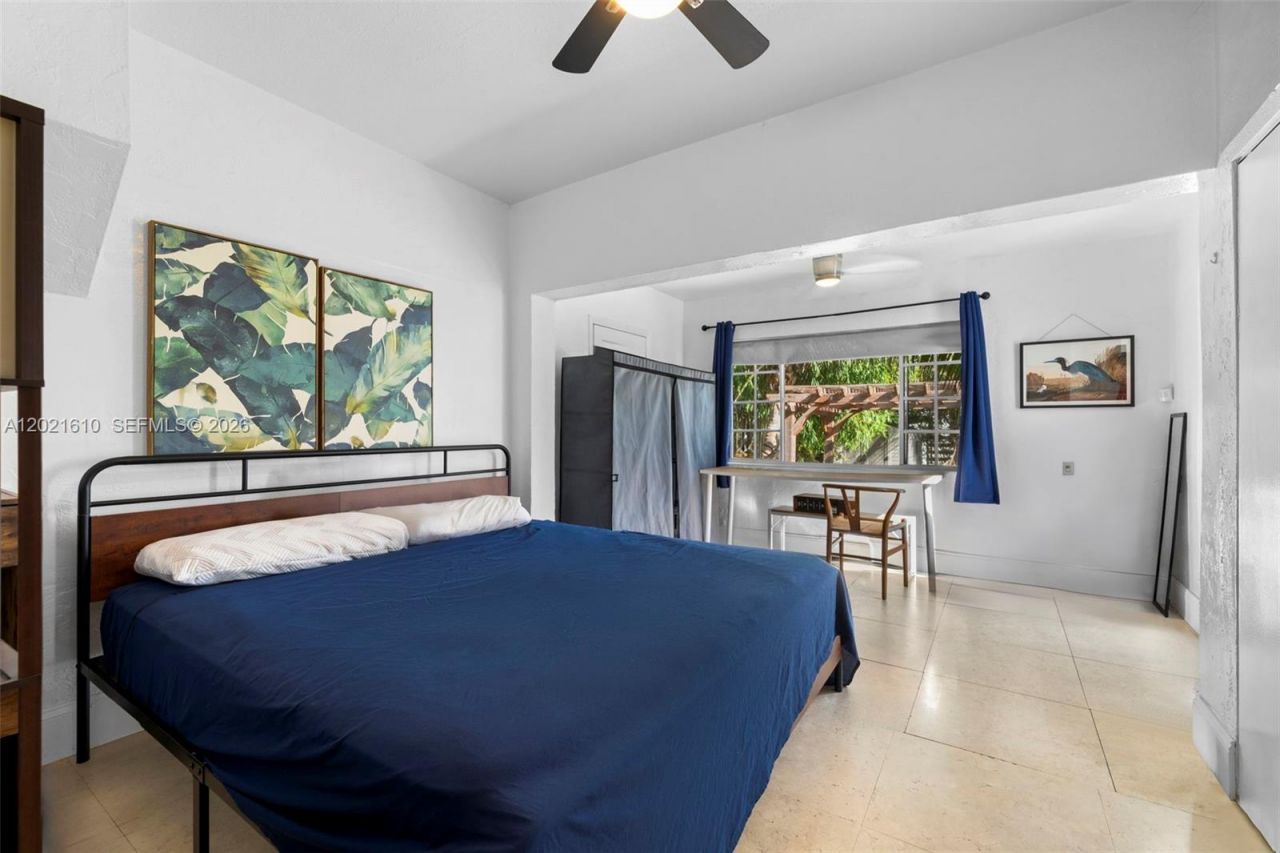 555 NE 73rd St , Miami, FL 33138 Photo