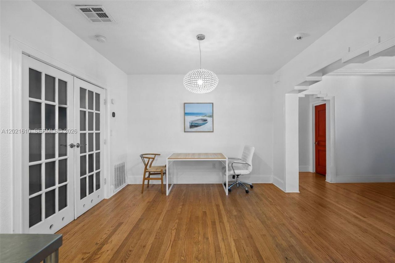 555 NE 73rd St , Miami, FL 33138 Photo