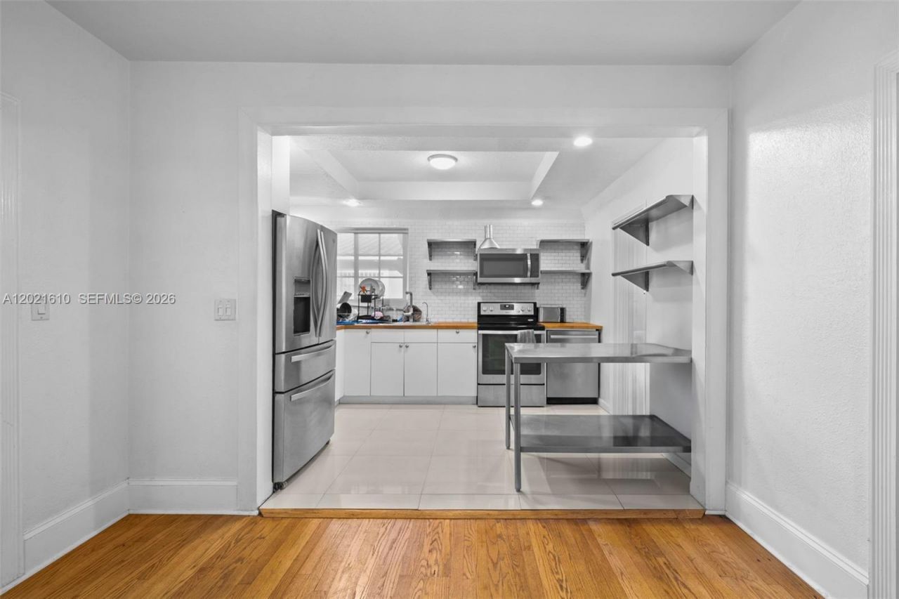 555 NE 73rd St , Miami, FL 33138 Photo
