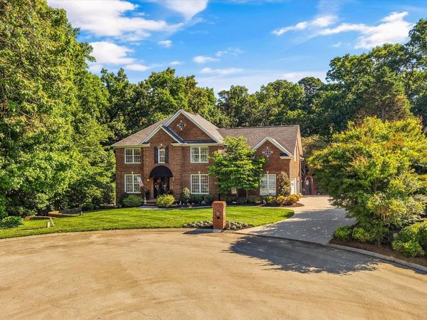 864 Oconnell Drive, Knoxville, TN 37934