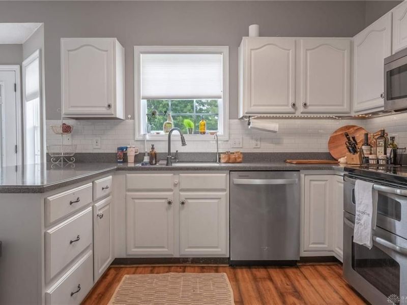 10075 Pebblestone Drive, Washington Township, OH 45458 Photo 9