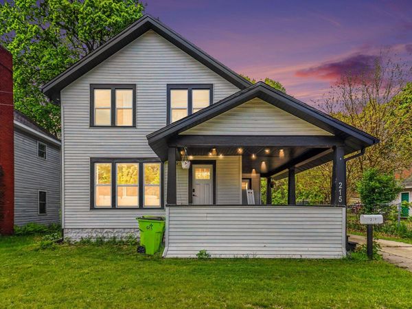 215 E Washington Street, Greenville, MI 48838