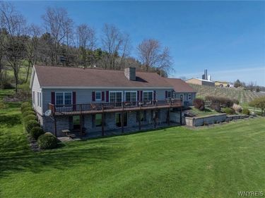 8781 Greyton H Taylor Memorial Drive, Hammondsport, NY 14840
