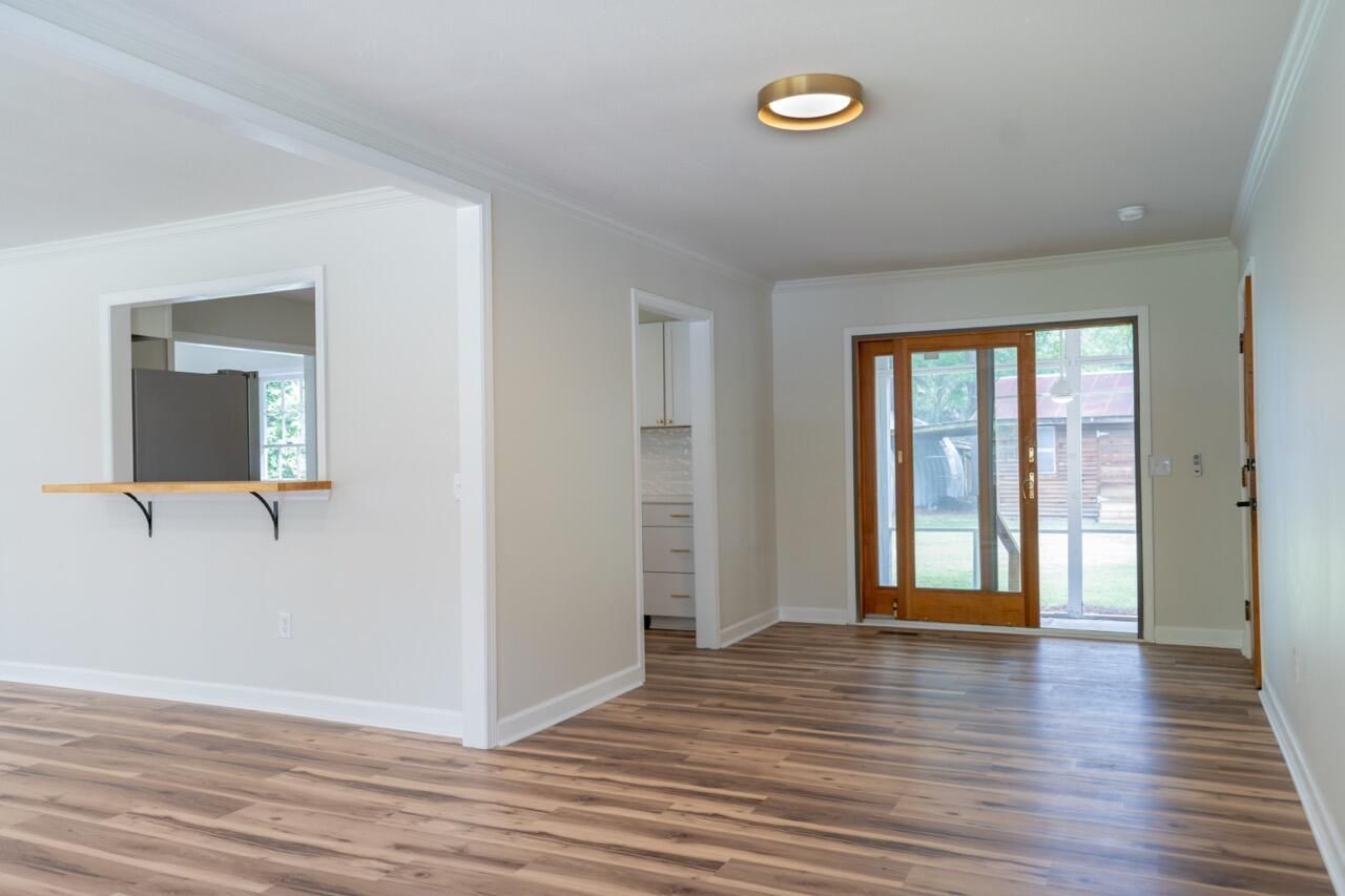 412 Tulip Drive Photo 19