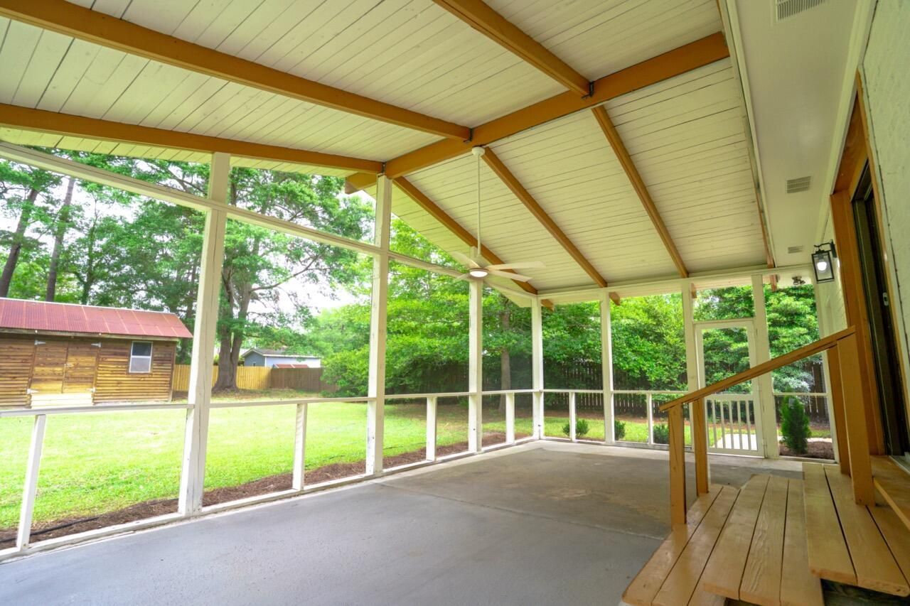412 Tulip Drive Photo 35