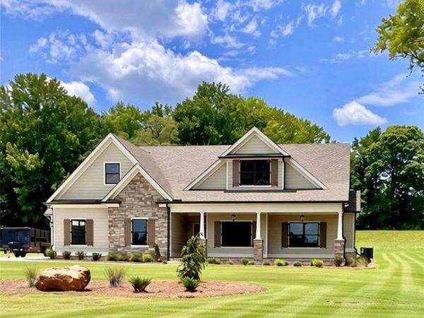 947 Lake Varner Drive, Covington, GA 30014
