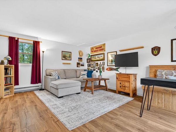 8581 Vermont Route 30, Unit B, Jamaica, VT 05343