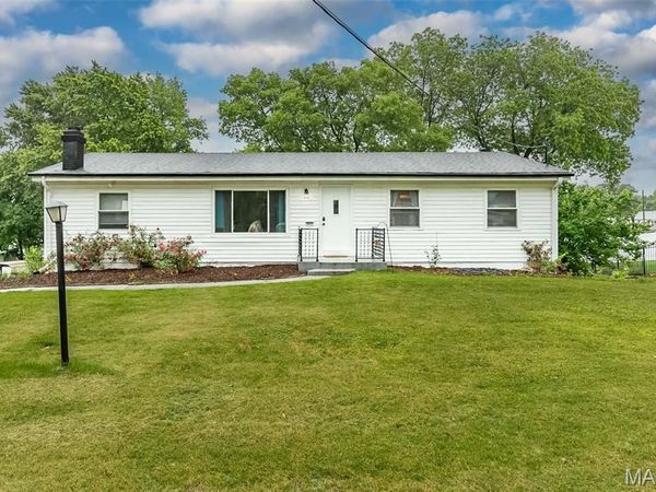 1826 Elm Tree Street, St Peters, MO 63376