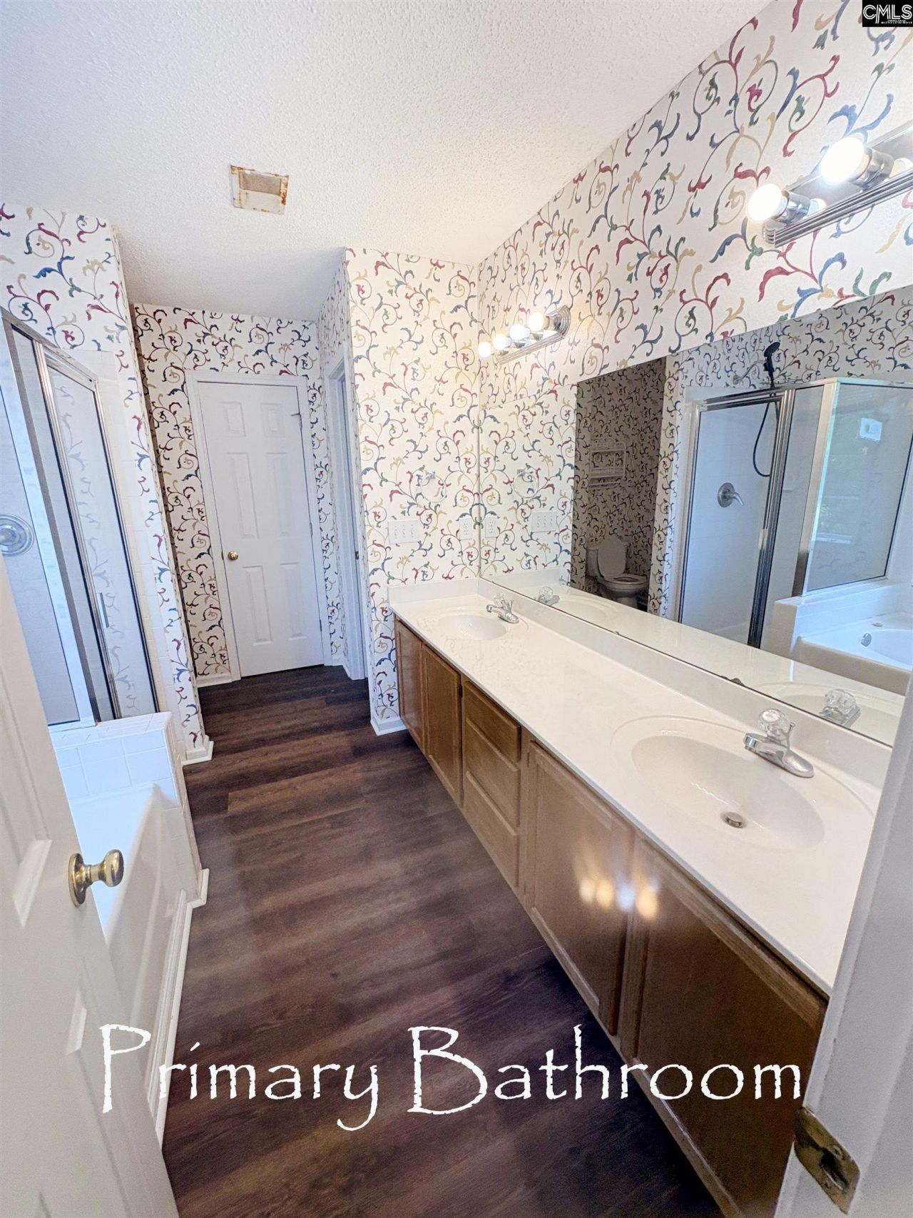 44 Hampton Springs Court  Photo 16