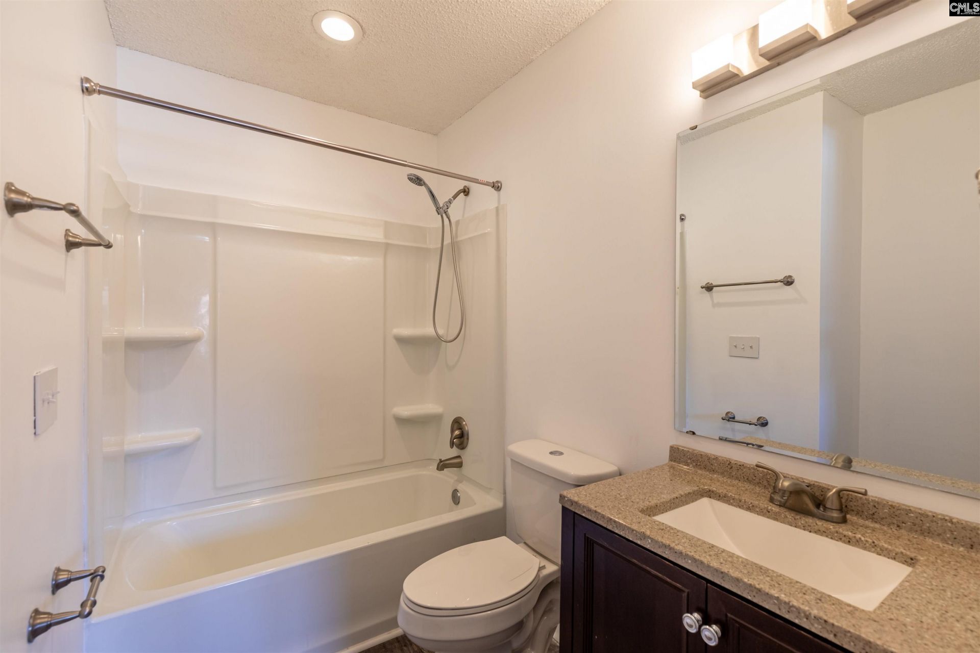 108 Lionsgate Drive Photo 16
