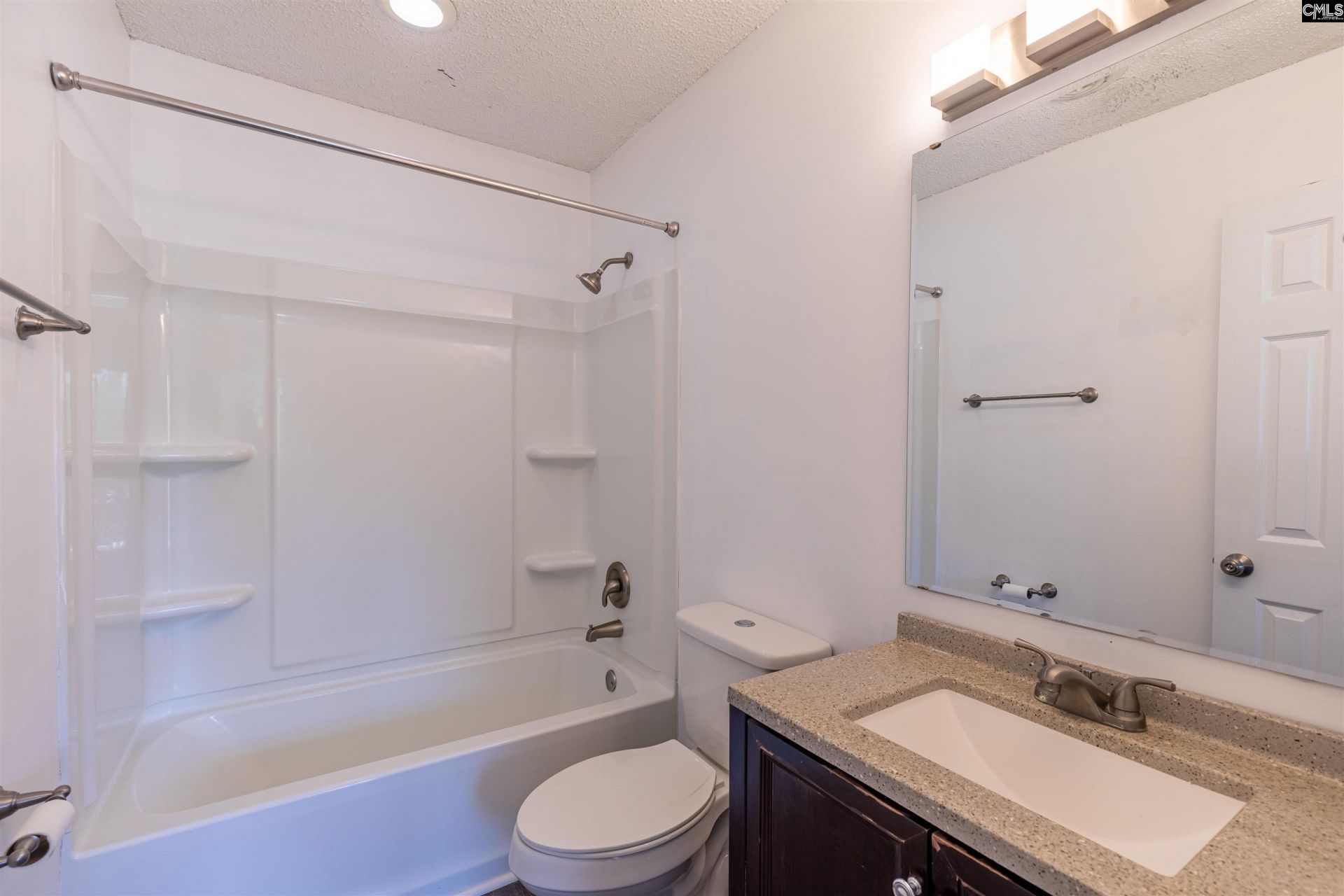 108 Lionsgate Drive Photo 21
